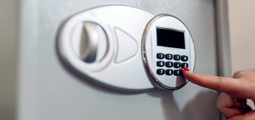 Jewelry Safe Cracking in King City, California